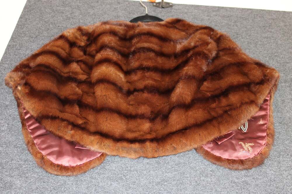 Vintage Herman Miller Northampton Mass Brown Mink Fur Stole Shawl - Picture 7 of 9